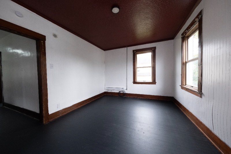 Building Photo - 1022 Kenneth Ave