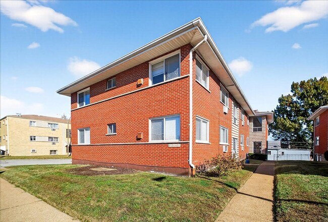 Building Photo - Morganford Motherrrr