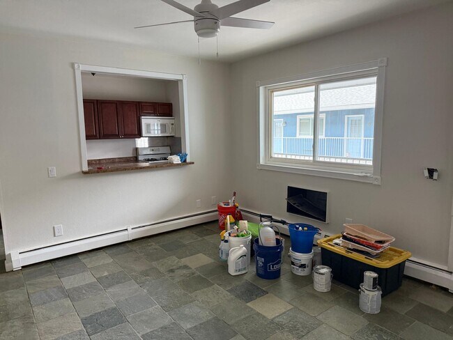 Building Photo - 94 Cowesett Ave