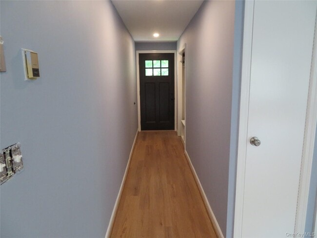 Building Photo - 329 Strawtown Rd