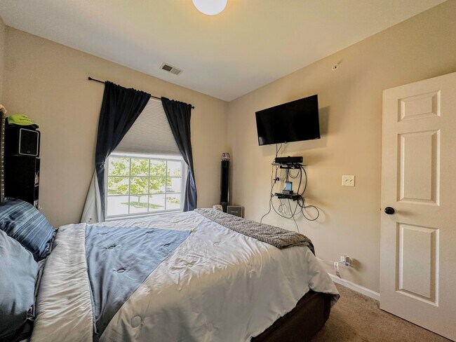 Building Photo - 2913 Concord Ln