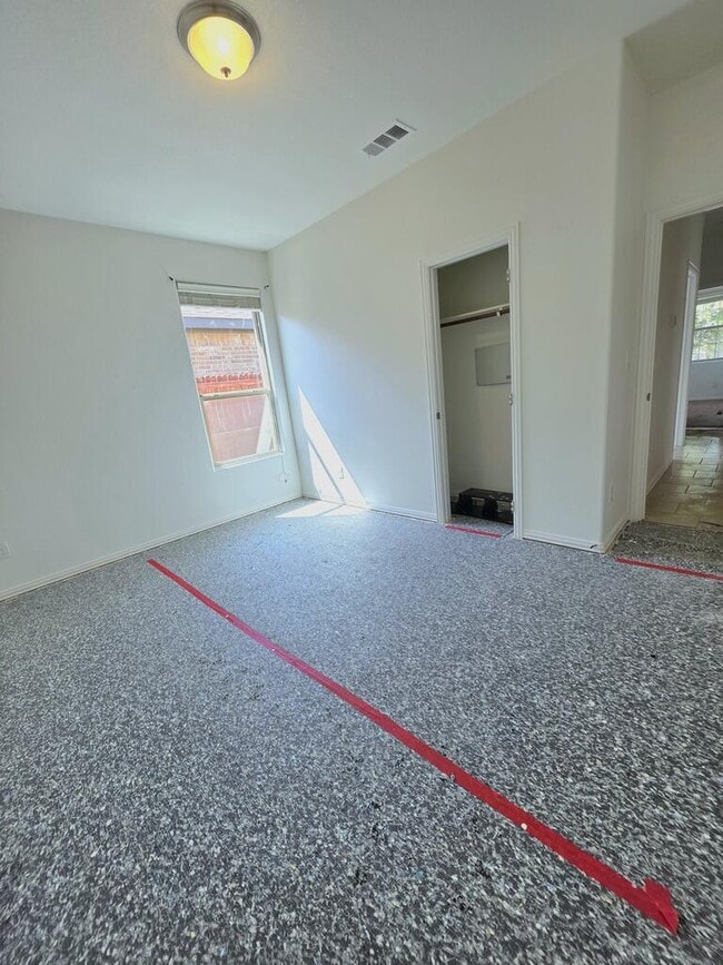 Building Photo - 7310 Fossell Ranch Rd
