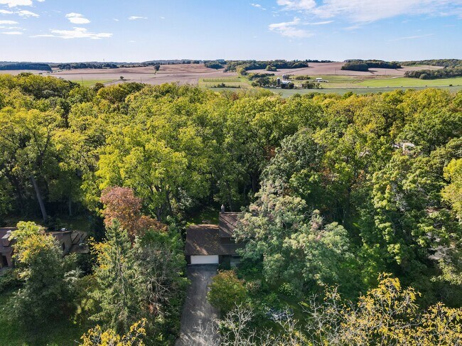 Building Photo - 1889 Paddock Pl