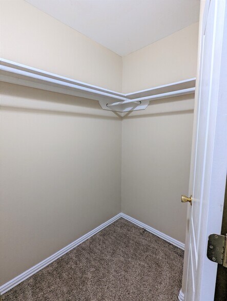 Building Photo - 2526 Chuparosa Ct