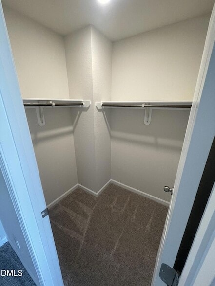 Building Photo - 1100 Peony Ln
