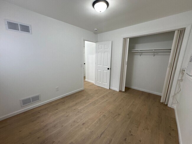 Building Photo - 2708 Trimble St