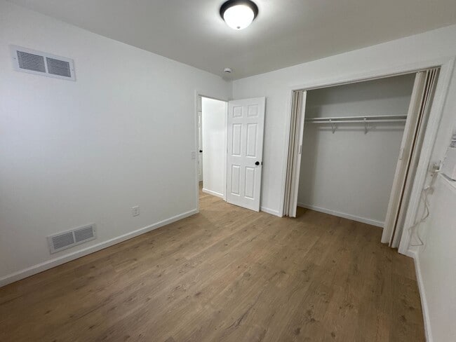 Building Photo - 3 bedroom 1.5 bath Paducah