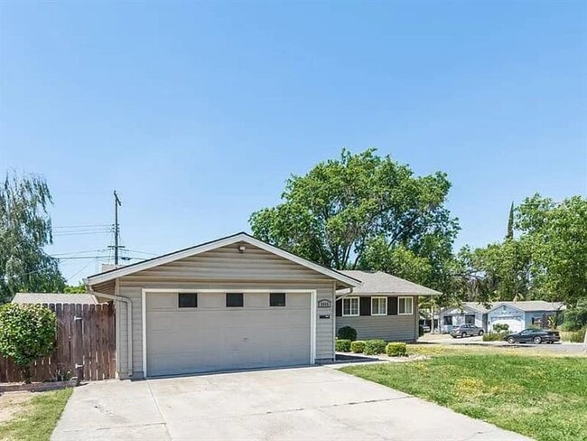 Building Photo - Pioneer Way