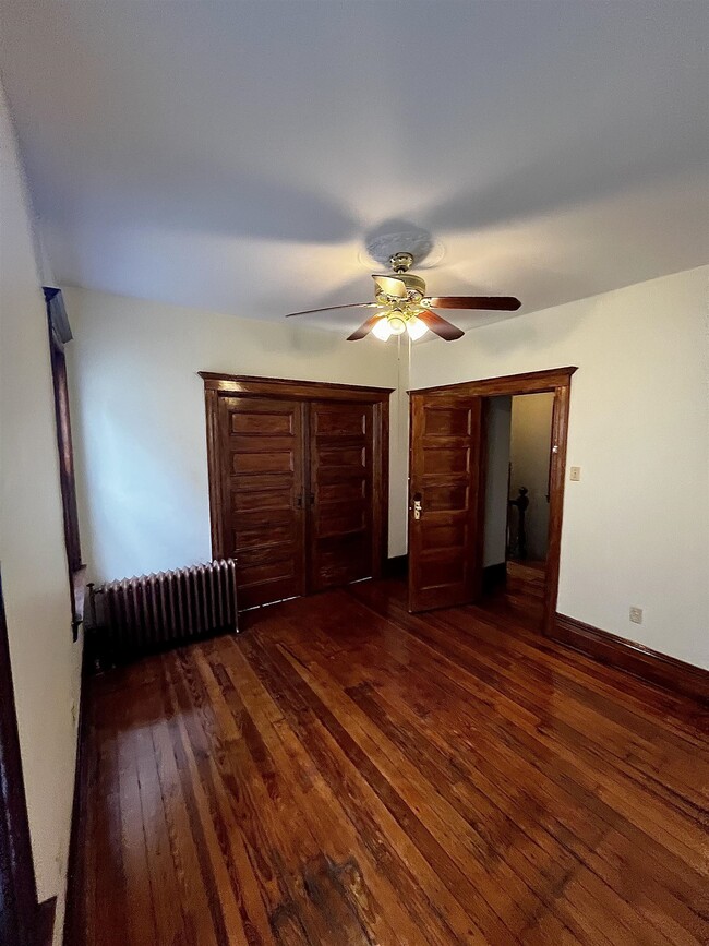 Building Photo - 135 Sherman Pl