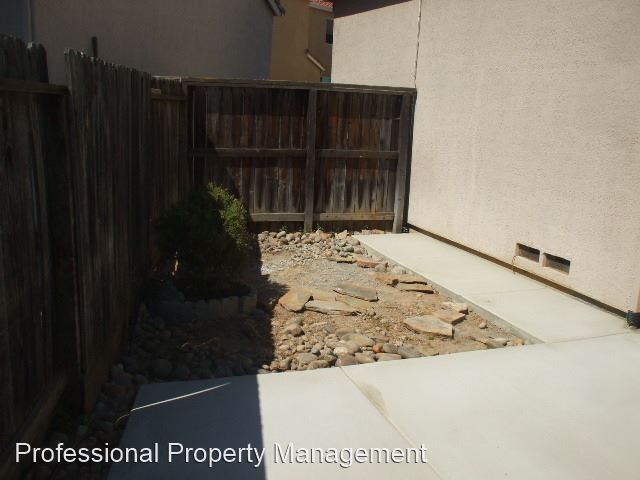Building Photo - 3 br, 2.5 bath House - 226 Pacific Oak Court