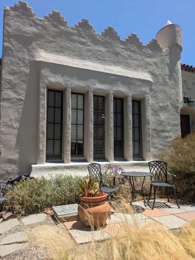 Building Photo - 6267 Commodore Sloat Dr