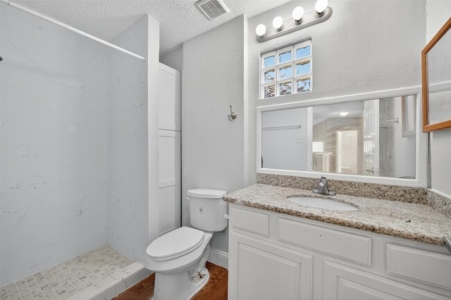 Building Photo - 7711 Del Glen Ln
