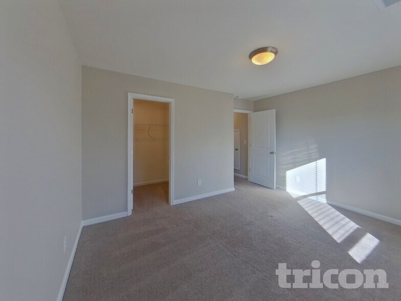 Building Photo - 931 Bryden Ln