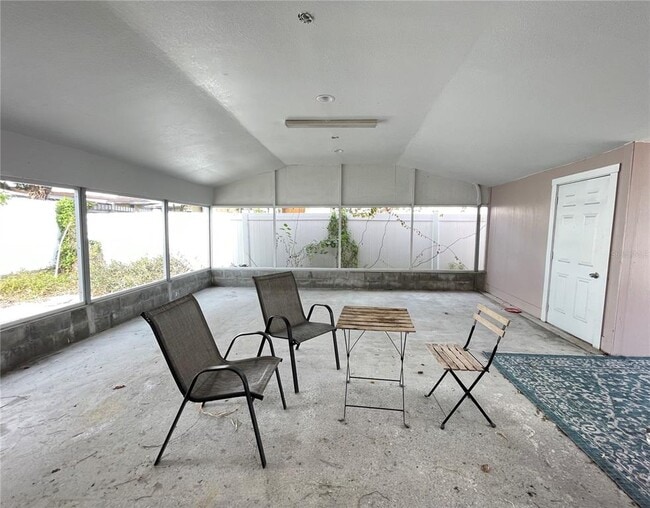 Building Photo - 2505 W Aileen St