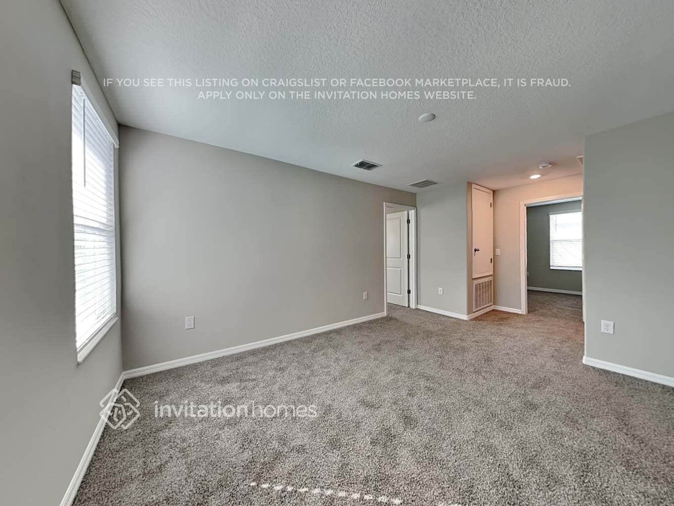 Building Photo - 2381 Jungle Dr