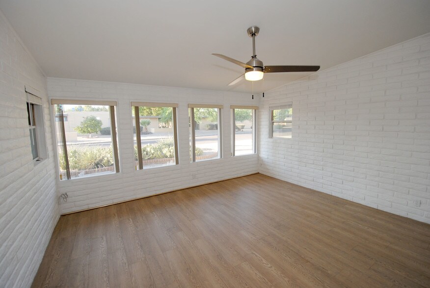 Building Photo - 3703 E Montecito Ave