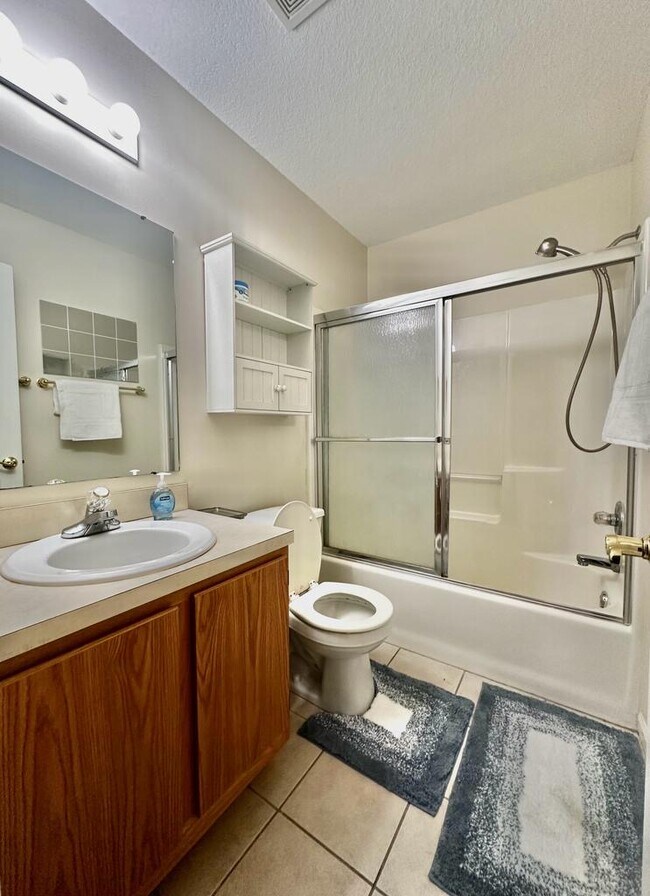 Building Photo - 1511 Legend Trail Dr