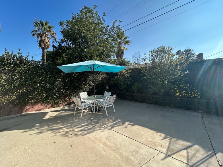 Backyard - 5835 Babbitt Ave