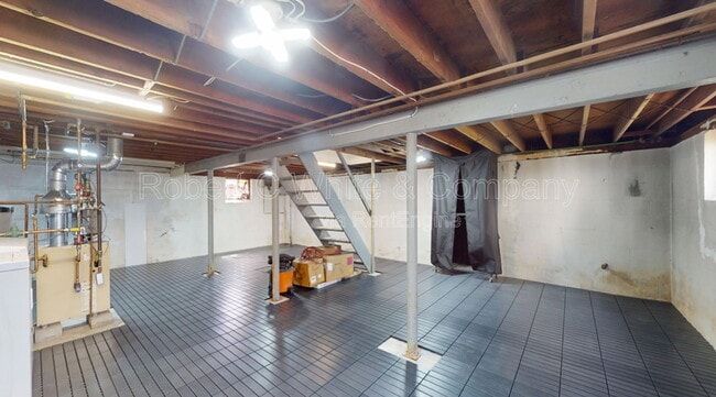 Building Photo - 161 Mona Terrace