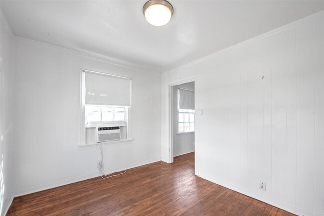 Building Photo - 1509 Enid St