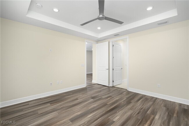 Building Photo - 42186 Edgewater Dr