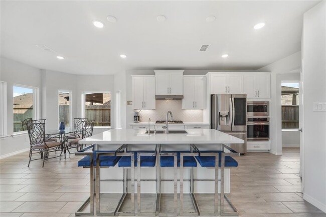 Building Photo - 1711 Country Air Ln