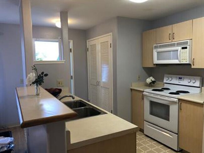 Building Photo - 2/2 Mililani Mauka Townhouse