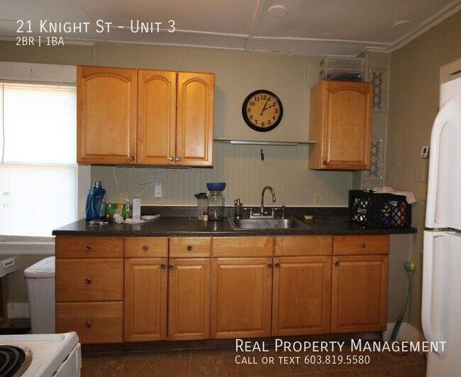 Building Photo - 21 Knight St