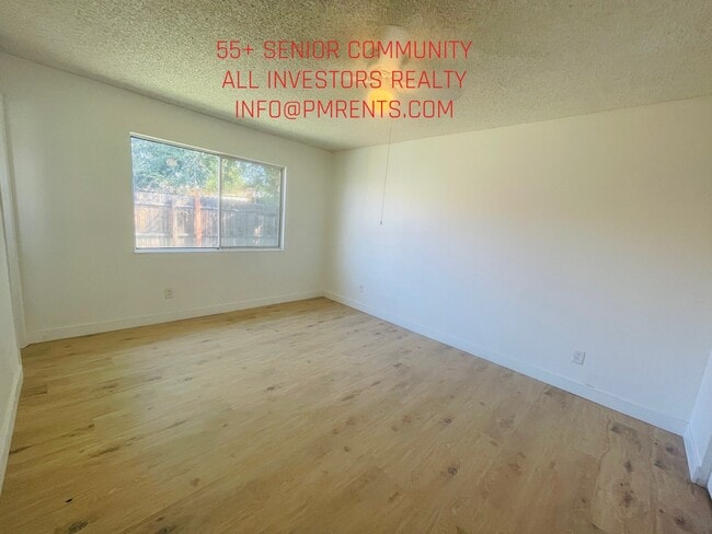 Building Photo - 680 Barber Dr