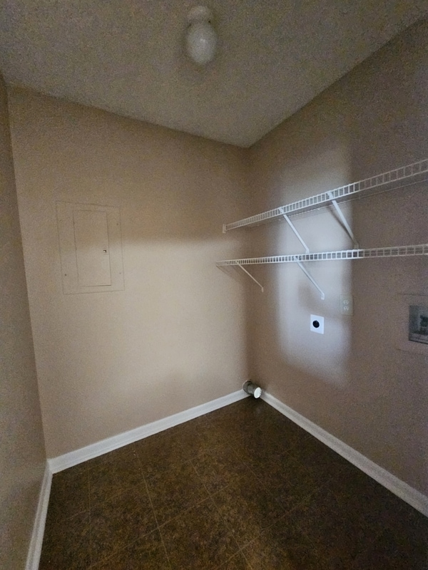 Building Photo - 403 Resort Ct