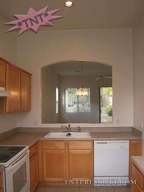 Building Photo - Home in Granville HOA