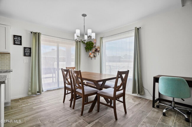 Building Photo - 15220 Apex Ct