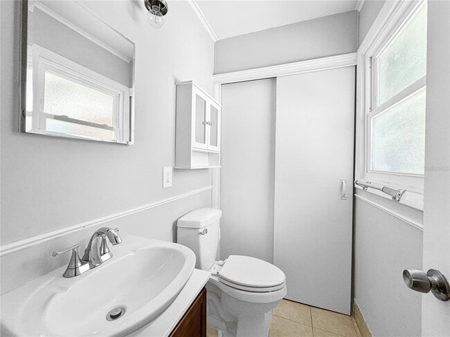 Building Photo - 1003 County Rd 17A W