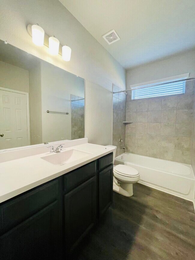 Building Photo - 445 Aurora Creek Ln