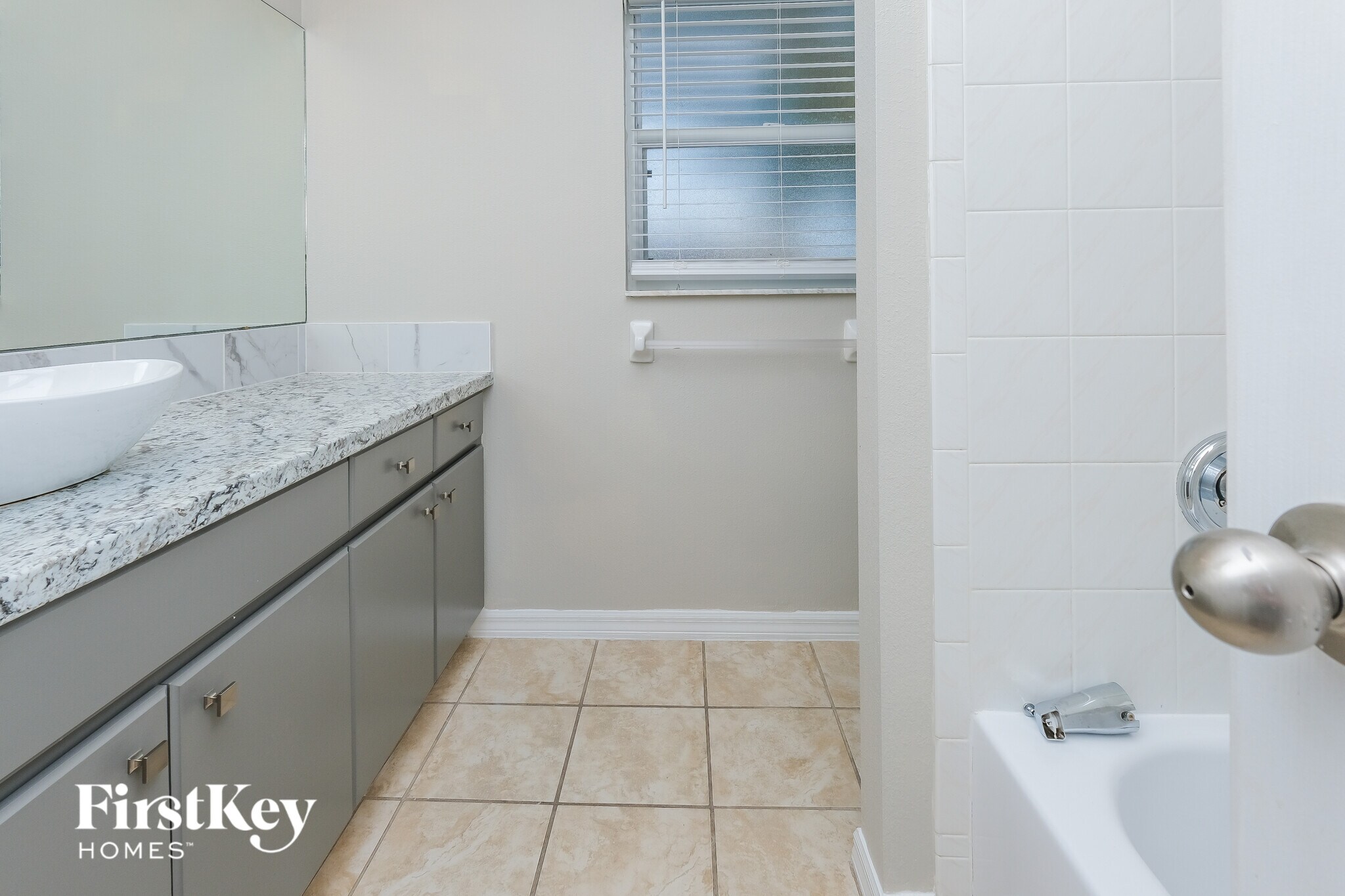 Building Photo - 1217 Dragon Head Dr