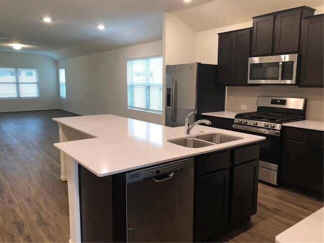 Building Photo - 3357 Pauling Loop
