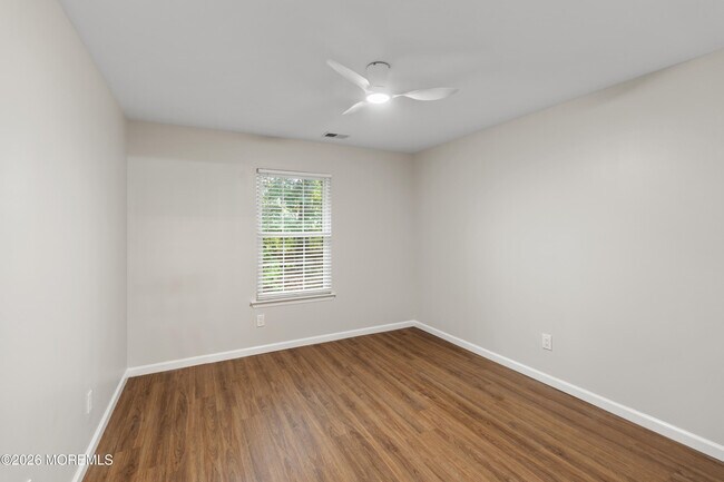 Building Photo - 36 Steeplechase Ct