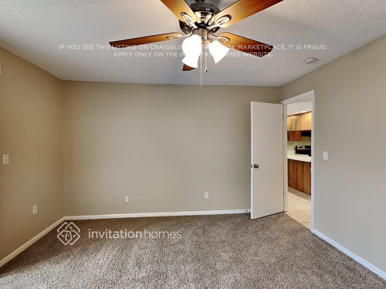 Building Photo - 4444 Summer Oak Dr