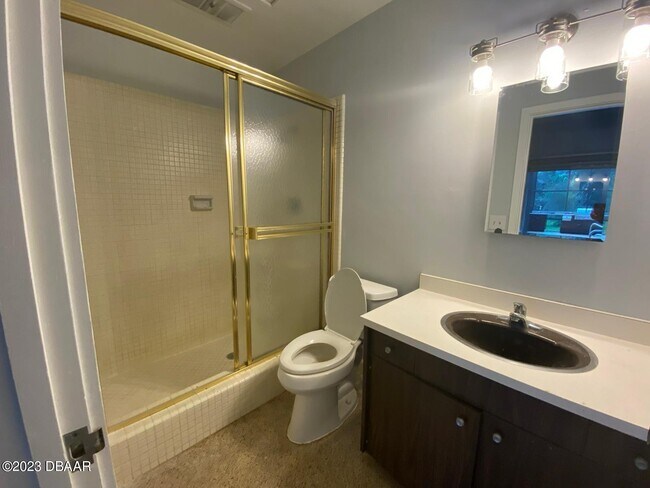 Building Photo - 1 Arrowhead Dr