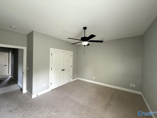 Building Photo - 219 Woodgrove Dr