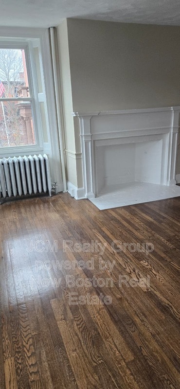 Building Photo - 86 Main St