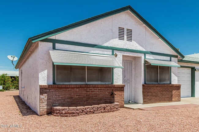 Building Photo - 10343 N 97th Ave