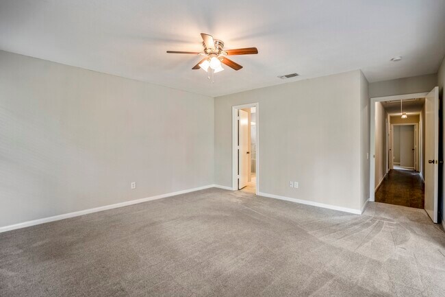 Building Photo - 3219 Fitzgerald Dr
