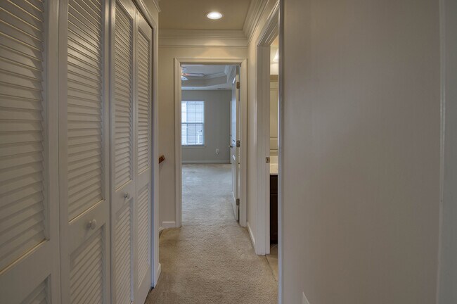 Building Photo - 2704 Egret Way