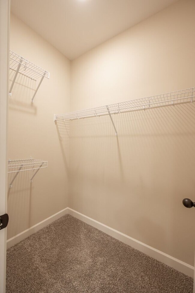Building Photo - 4409 Chusto Dr