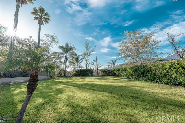 Building Photo - 32981 N Peak Dr