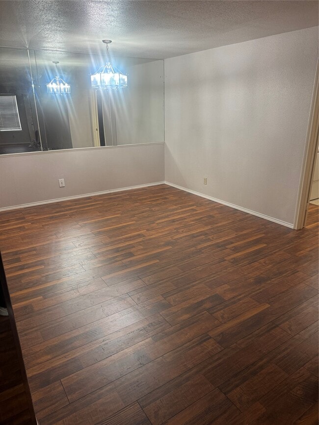 Building Photo - 9700 Leawood Blvd