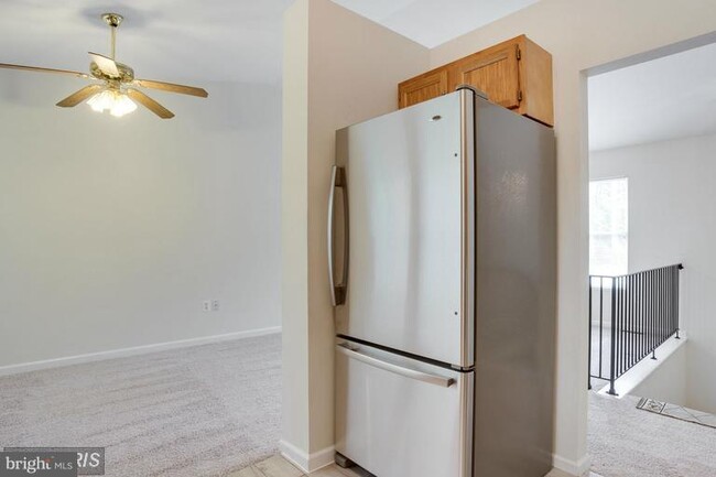 Building Photo - 591 Evergreen Ct