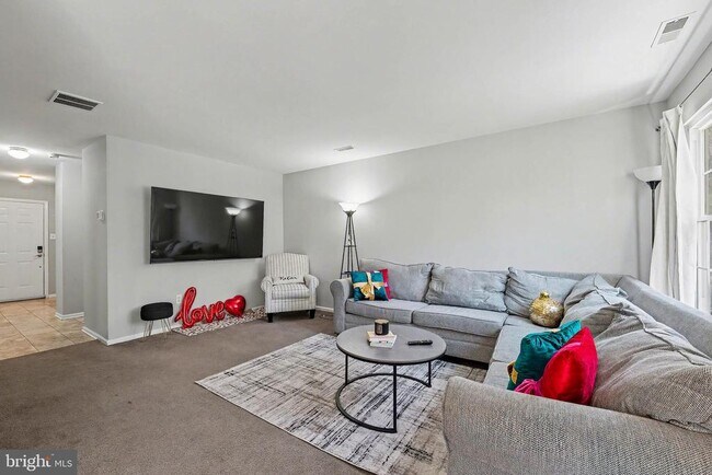 Building Photo - 775 Quail Pl