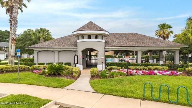 Building Photo - 577 Scrub Jay Dr